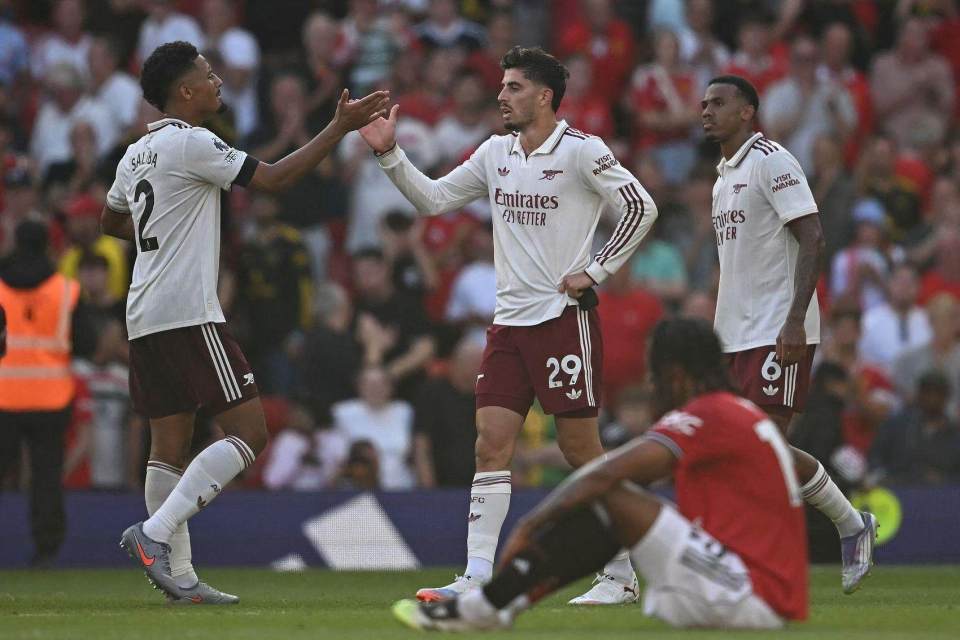 色可惜未能, 森纳中卫萨, BvHOx